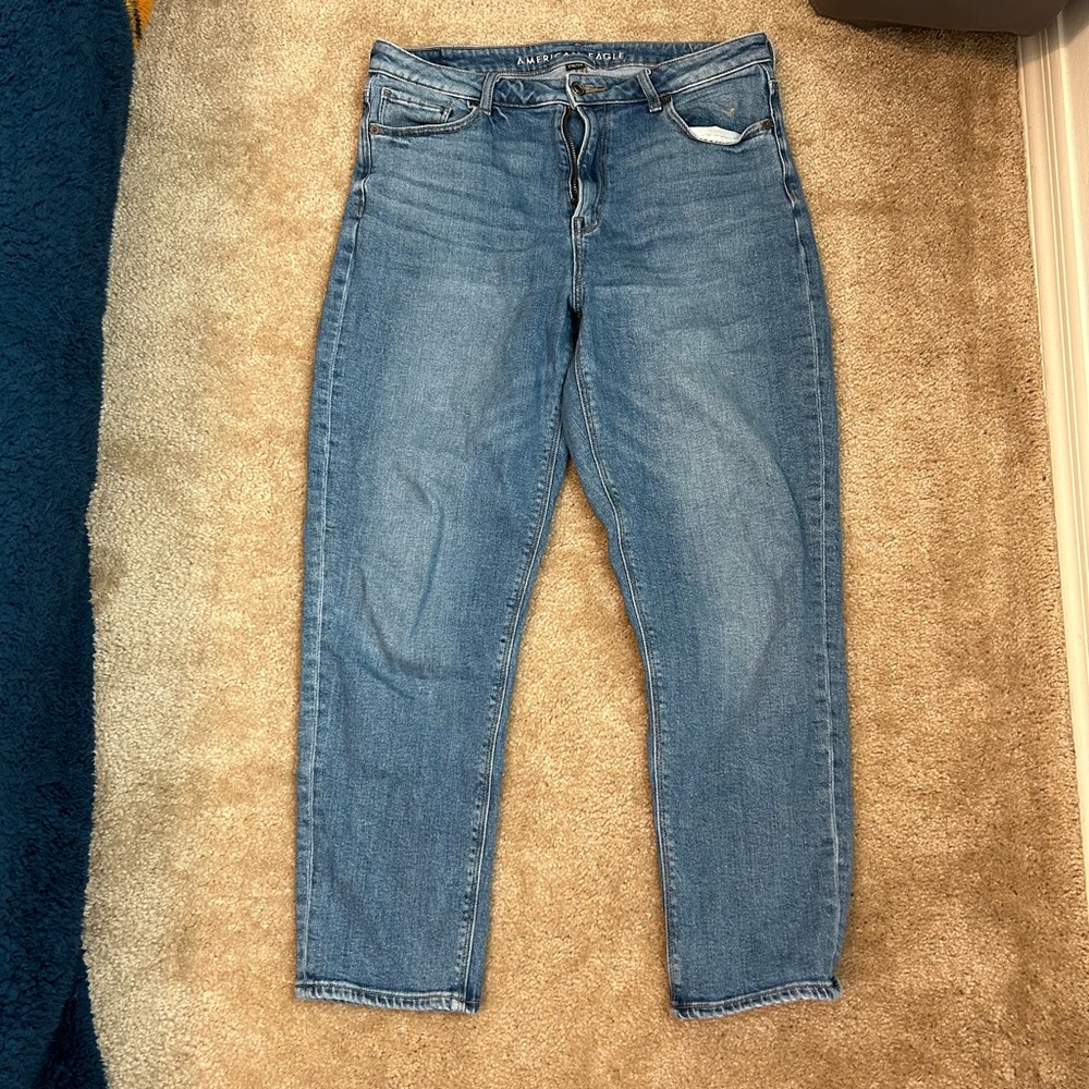 American Eagle Mom Jean